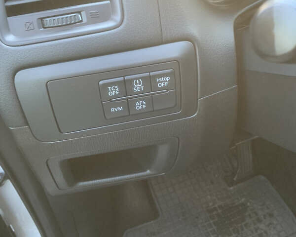 Белый Мазда СХ-5, объемом двигателя 2 л и пробегом 209 тыс. км за 12500 $, фото 10 на Automoto.ua