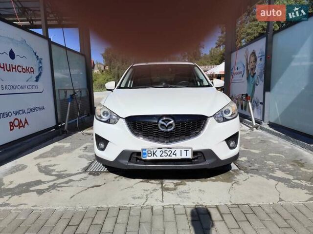 Мазда СХ-5 2012 в Ровно на Automoto.ua Белый Мазда СХ-5, объемом двигателя 2.2 л и пробегом 237 тыс. км за 11950 $, фото 7 на Automoto.ua