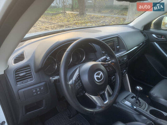 Белый Мазда СХ-5, объемом двигателя 2 л и пробегом 209 тыс. км за 12500 $, фото 9 на Automoto.ua