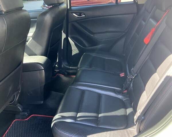 Белый Мазда СХ-5, объемом двигателя 2 л и пробегом 182 тыс. км за 15000 $, фото 1 на Automoto.ua