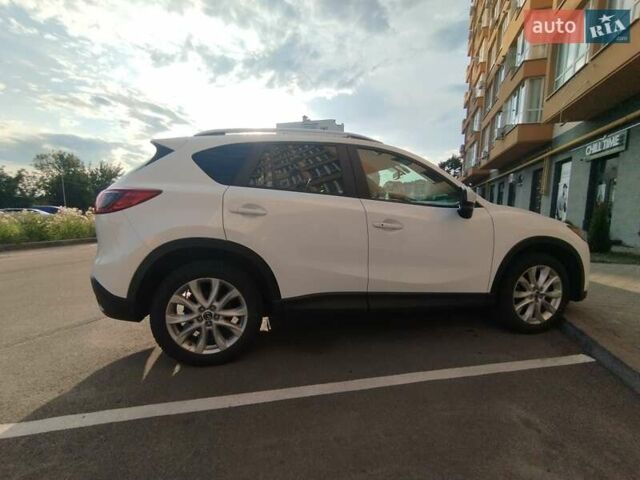 Білий Мазда СХ-5, об'ємом двигуна 2 л та пробігом 171 тис. км за 12400 $, фото 2 на Automoto.ua