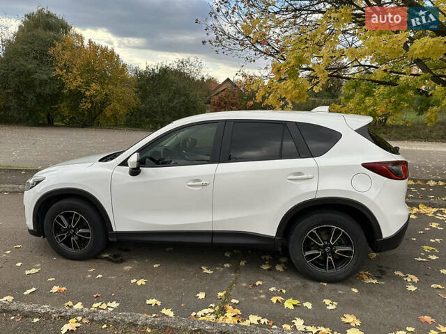 Белый Мазда СХ-5, объемом двигателя 2.2 л и пробегом 226 тыс. км за 14000 $, фото 3 на Automoto.ua