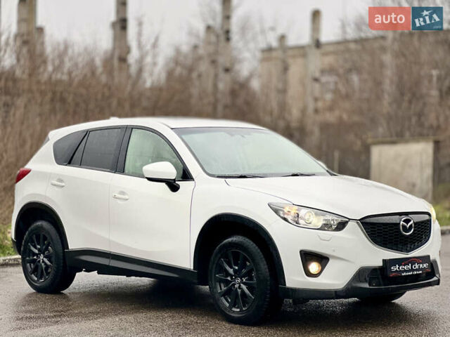 Белый Мазда СХ-5, объемом двигателя 2 л и пробегом 209 тыс. км за 12799 $, фото 3 на Automoto.ua
