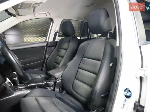 Белый Мазда СХ-5, объемом двигателя 0 л и пробегом 229 тыс. км за 11600 $, фото 22 на Automoto.ua