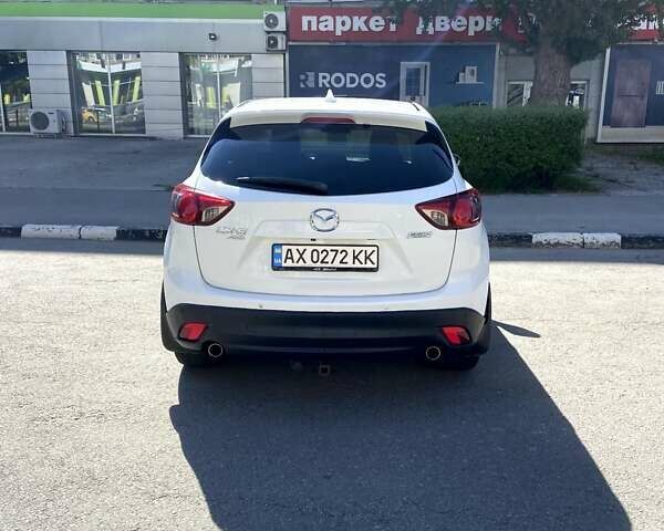 Белый Мазда СХ-5, объемом двигателя 2 л и пробегом 182 тыс. км за 15000 $, фото 7 на Automoto.ua