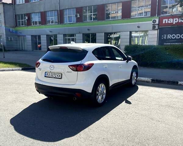 Белый Мазда СХ-5, объемом двигателя 2 л и пробегом 182 тыс. км за 15000 $, фото 3 на Automoto.ua