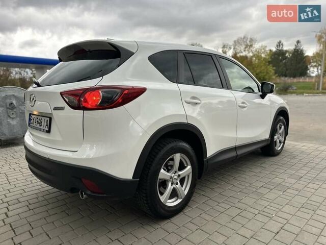 Белый Мазда СХ-5, объемом двигателя 2.2 л и пробегом 199 тыс. км за 12500 $, фото 10 на Automoto.ua