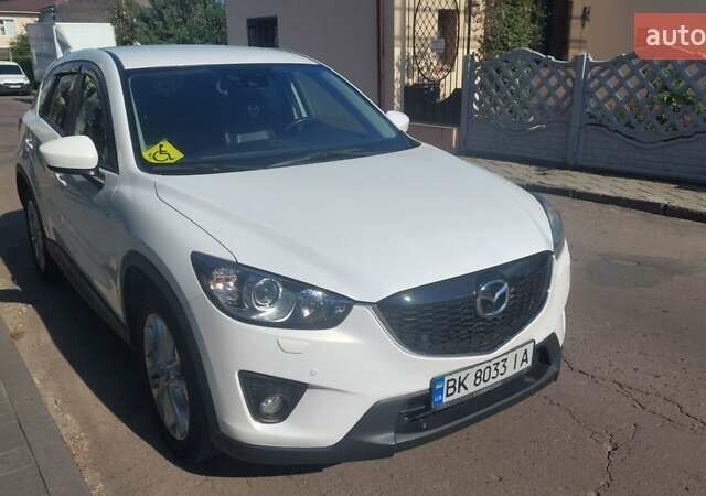 Мазда СХ-5 2012 в Ровно на Automoto.ua Белый Мазда СХ-5, объемом двигателя 2.2 л и пробегом 169 тыс. км за 15000 $, фото 5 на Automoto.ua