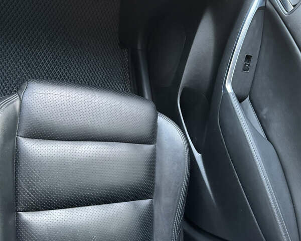 Белый Мазда СХ-5, объемом двигателя 2.2 л и пробегом 235 тыс. км за 11950 $, фото 11 на Automoto.ua