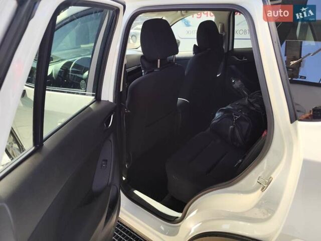 Мазда СХ-5 2012 в Ровно на Automoto.ua Белый Мазда СХ-5, объемом двигателя 2.2 л и пробегом 237 тыс. км за 11950 $, фото 3 на Automoto.ua
