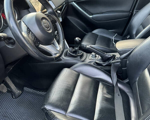 Белый Мазда СХ-5, объемом двигателя 2.2 л и пробегом 235 тыс. км за 11950 $, фото 7 на Automoto.ua