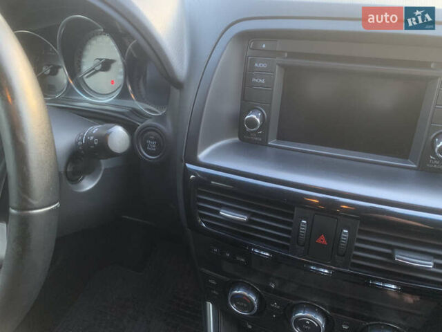 Белый Мазда СХ-5, объемом двигателя 2 л и пробегом 209 тыс. км за 12500 $, фото 12 на Automoto.ua