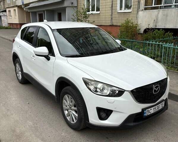 Белый Мазда СХ-5, объемом двигателя 2.2 л и пробегом 167 тыс. км за 13000 $, фото 1 на Automoto.ua