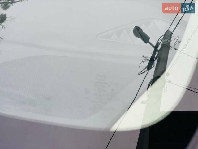 Белый Мазда СХ-5, объемом двигателя 2 л и пробегом 176 тыс. км за 11200 $, фото 35 на Automoto.ua