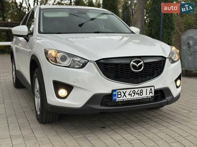 Белый Мазда СХ-5, объемом двигателя 2.2 л и пробегом 199 тыс. км за 12500 $, фото 3 на Automoto.ua