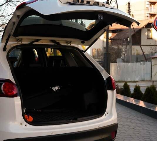 Белый Мазда СХ-5, объемом двигателя 2.19 л и пробегом 220 тыс. км за 13900 $, фото 15 на Automoto.ua