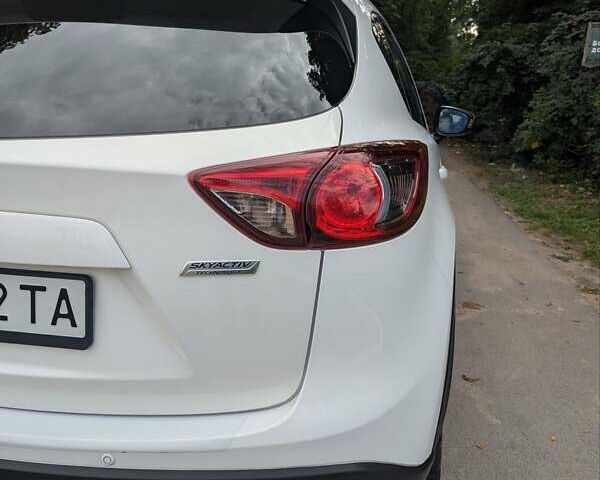 Мазда СХ-5 2012 в Киеве на Automoto.ua Белый Мазда СХ-5, объемом двигателя 2.19 л и пробегом 219 тыс. км за 13500 $, фото 2 на Automoto.ua