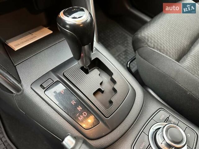 Белый Мазда СХ-5, объемом двигателя 2.2 л и пробегом 199 тыс. км за 12500 $, фото 28 на Automoto.ua