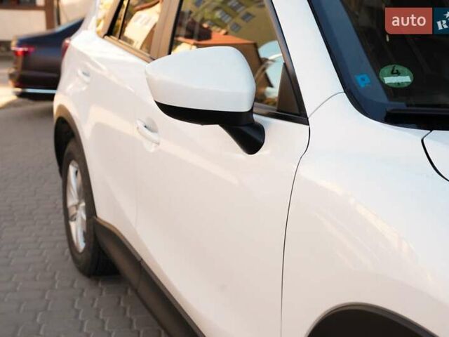 Белый Мазда СХ-5, объемом двигателя 2.19 л и пробегом 220 тыс. км за 13900 $, фото 23 на Automoto.ua