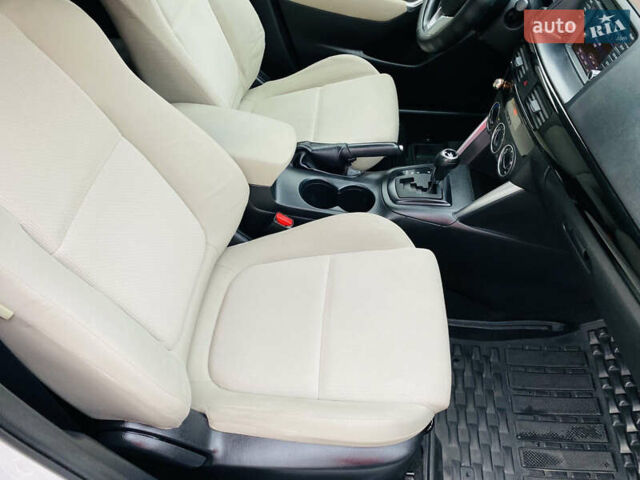 Белый Мазда СХ-5, объемом двигателя 2 л и пробегом 176 тыс. км за 11200 $, фото 15 на Automoto.ua