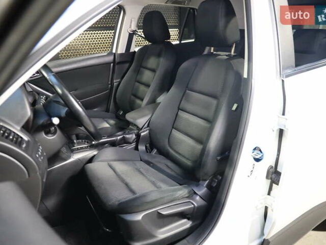 Белый Мазда СХ-5, объемом двигателя 0 л и пробегом 229 тыс. км за 11600 $, фото 11 на Automoto.ua