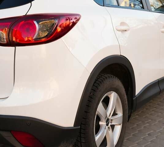 Белый Мазда СХ-5, объемом двигателя 2.19 л и пробегом 220 тыс. км за 13900 $, фото 27 на Automoto.ua