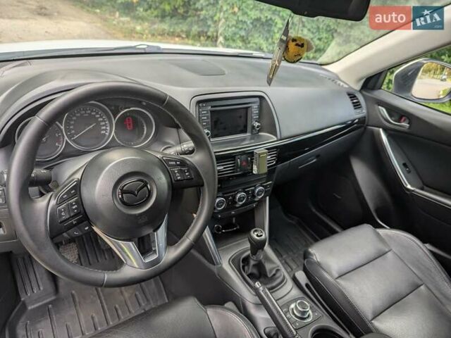 Мазда СХ-5 2012 в Киеве на Automoto.ua Белый Мазда СХ-5, объемом двигателя 2.19 л и пробегом 219 тыс. км за 13500 $, фото 14 на Automoto.ua