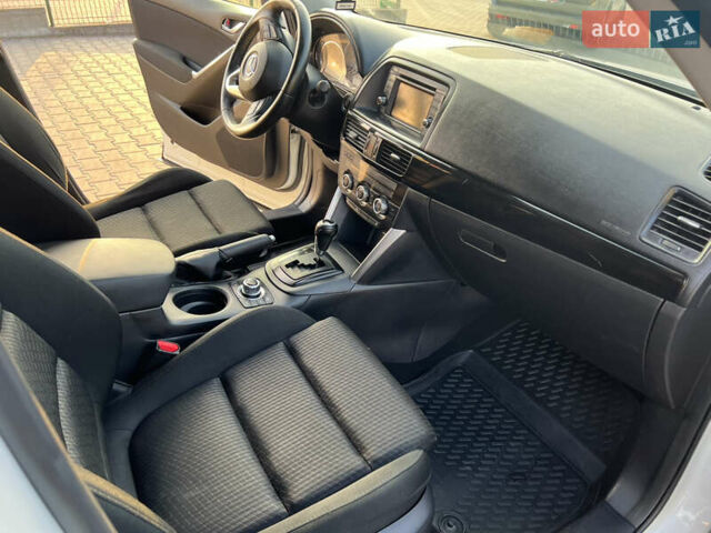 Белый Мазда СХ-5, объемом двигателя 2.2 л и пробегом 225 тыс. км за 13000 $, фото 19 на Automoto.ua