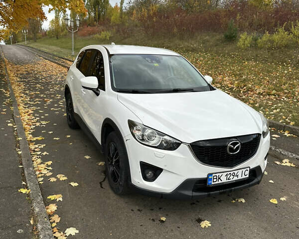 Белый Мазда СХ-5, объемом двигателя 2.2 л и пробегом 226 тыс. км за 14000 $, фото 4 на Automoto.ua