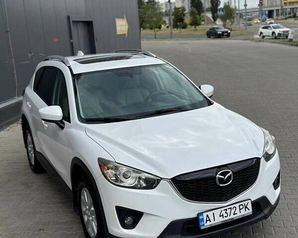 Белый Мазда СХ-5, объемом двигателя 2 л и пробегом 217 тыс. км за 13700 $, фото 3 на Automoto.ua