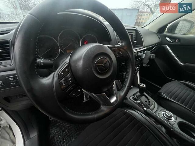 Білий Мазда СХ-5, об'ємом двигуна 2.2 л та пробігом 280 тис. км за 12600 $, фото 16 на Automoto.ua