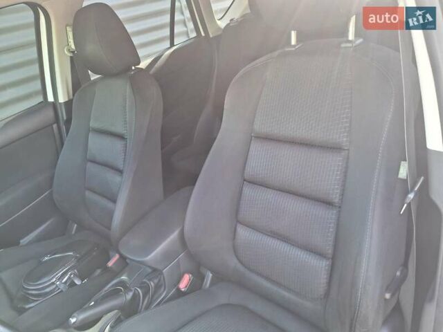 Белый Мазда СХ-5, объемом двигателя 2 л и пробегом 268 тыс. км за 11500 $, фото 9 на Automoto.ua