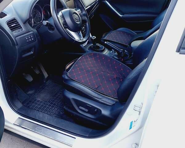 Мазда СХ-5 2012 в Ровно на Automoto.ua Белый Мазда СХ-5, объемом двигателя 2.2 л и пробегом 169 тыс. км за 15000 $, фото 11 на Automoto.ua