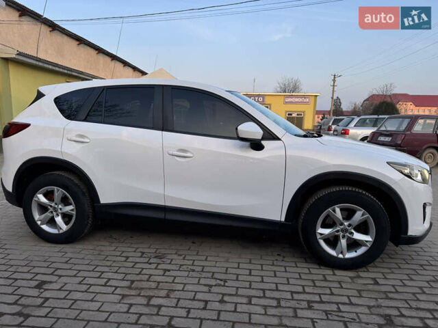 Белый Мазда СХ-5, объемом двигателя 2.2 л и пробегом 235 тыс. км за 11950 $, фото 2 на Automoto.ua