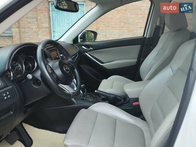 Білий Мазда СХ-5, об'ємом двигуна 2 л та пробігом 171 тис. км за 12400 $, фото 22 на Automoto.ua
