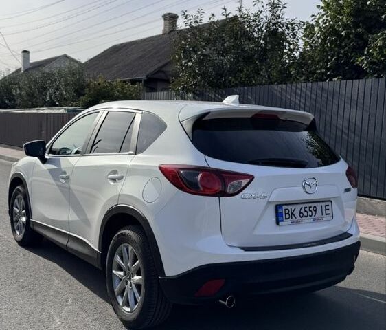 Белый Мазда СХ-5, объемом двигателя 2.2 л и пробегом 280 тыс. км за 12500 $, фото 4 на Automoto.ua