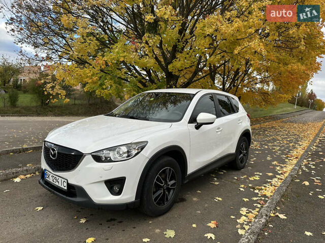 Белый Мазда СХ-5, объемом двигателя 2.2 л и пробегом 226 тыс. км за 14000 $, фото 1 на Automoto.ua