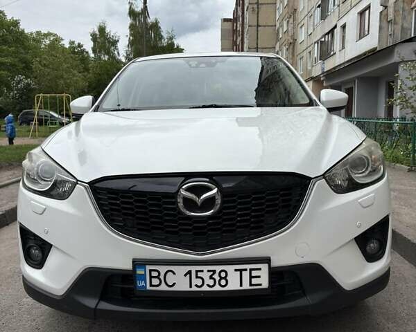 Белый Мазда СХ-5, объемом двигателя 2.2 л и пробегом 167 тыс. км за 13000 $, фото 26 на Automoto.ua