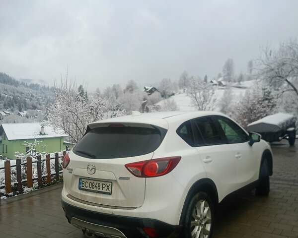 Белый Мазда СХ-5, объемом двигателя 2.19 л и пробегом 208 тыс. км за 13800 $, фото 1 на Automoto.ua