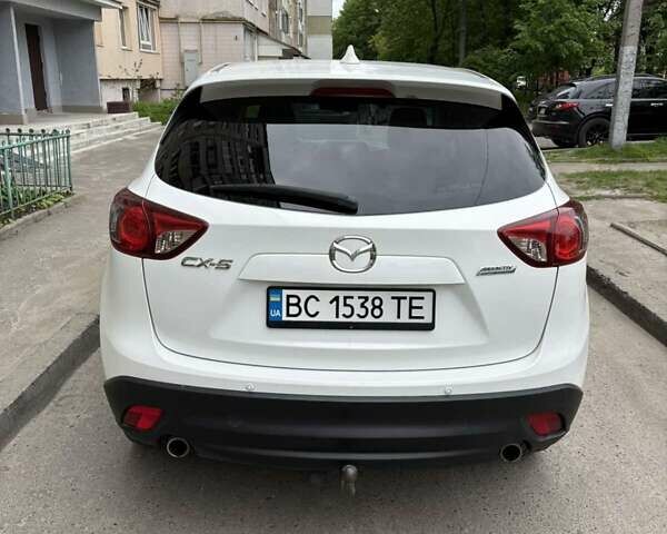 Белый Мазда СХ-5, объемом двигателя 2.2 л и пробегом 167 тыс. км за 13000 $, фото 7 на Automoto.ua