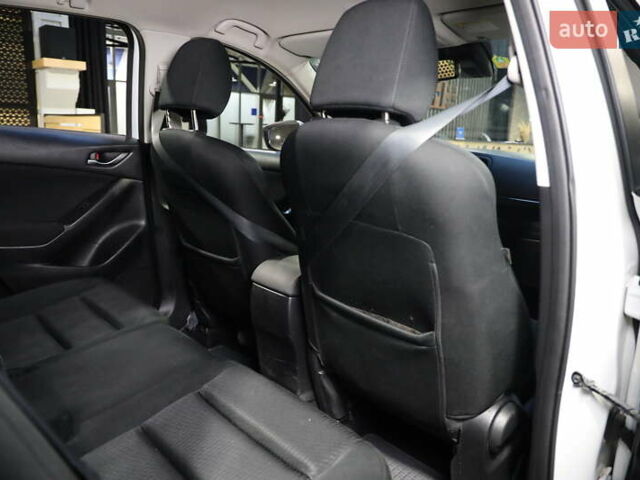 Белый Мазда СХ-5, объемом двигателя 0 л и пробегом 229 тыс. км за 11600 $, фото 32 на Automoto.ua