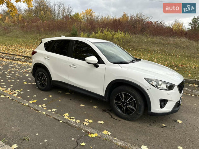 Белый Мазда СХ-5, объемом двигателя 2.2 л и пробегом 226 тыс. км за 14000 $, фото 5 на Automoto.ua