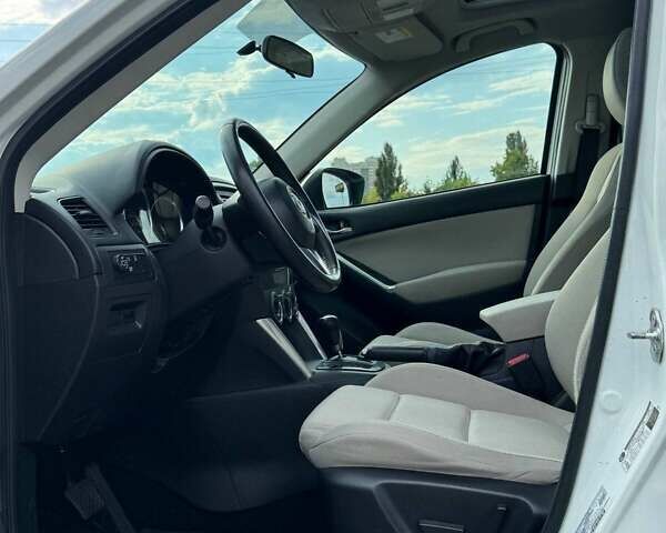 Белый Мазда СХ-5, объемом двигателя 2 л и пробегом 217 тыс. км за 13700 $, фото 27 на Automoto.ua