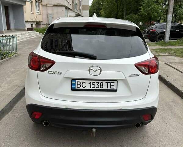 Белый Мазда СХ-5, объемом двигателя 2.2 л и пробегом 167 тыс. км за 13000 $, фото 5 на Automoto.ua