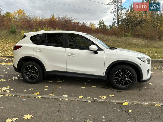Белый Мазда СХ-5, объемом двигателя 2.2 л и пробегом 226 тыс. км за 14000 $, фото 6 на Automoto.ua