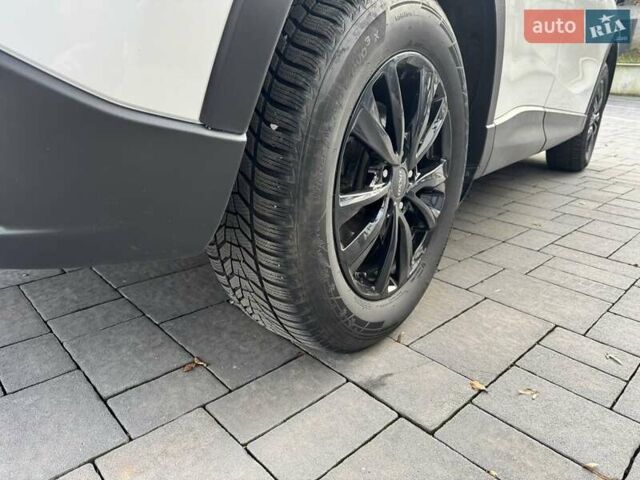 Белый Мазда СХ-5, объемом двигателя 2.2 л и пробегом 190 тыс. км за 15500 $, фото 13 на Automoto.ua