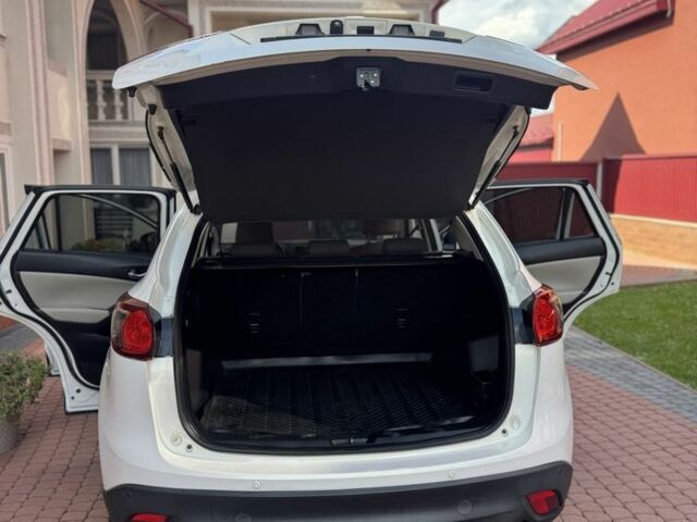 Белый Мазда СХ-5, объемом двигателя 2.2 л и пробегом 224 тыс. км за 12500 $, фото 5 на Automoto.ua