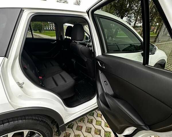 Білий Мазда СХ-5, об'ємом двигуна 2.19 л та пробігом 291 тис. км за 12500 $, фото 28 на Automoto.ua