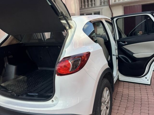 Белый Мазда СХ-5, объемом двигателя 2.2 л и пробегом 224 тыс. км за 12500 $, фото 3 на Automoto.ua