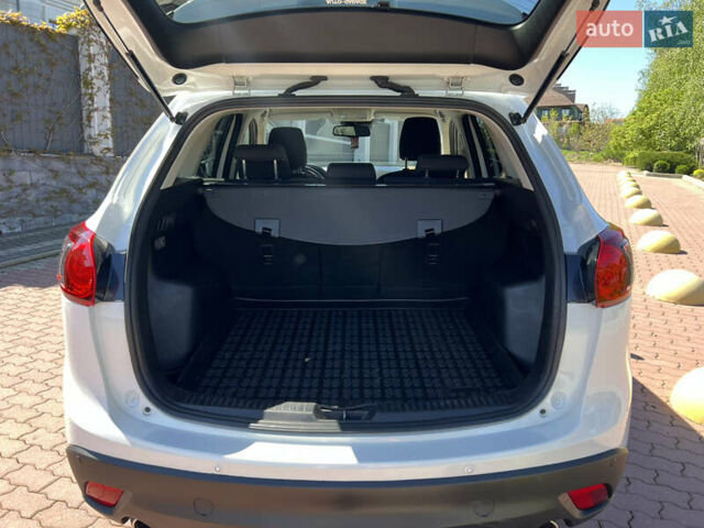 Белый Мазда СХ-5, объемом двигателя 2.19 л и пробегом 175 тыс. км за 13500 $, фото 47 на Automoto.ua